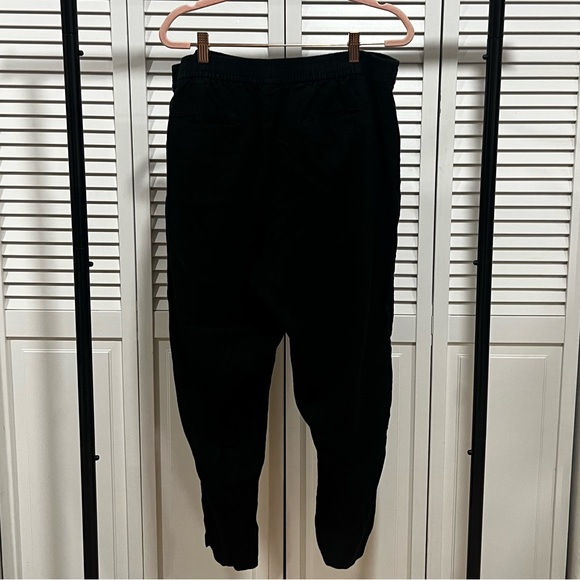 Old Navy High-Waisted Cropped Linen-Blend Pants for Women - Picture 6 of 7